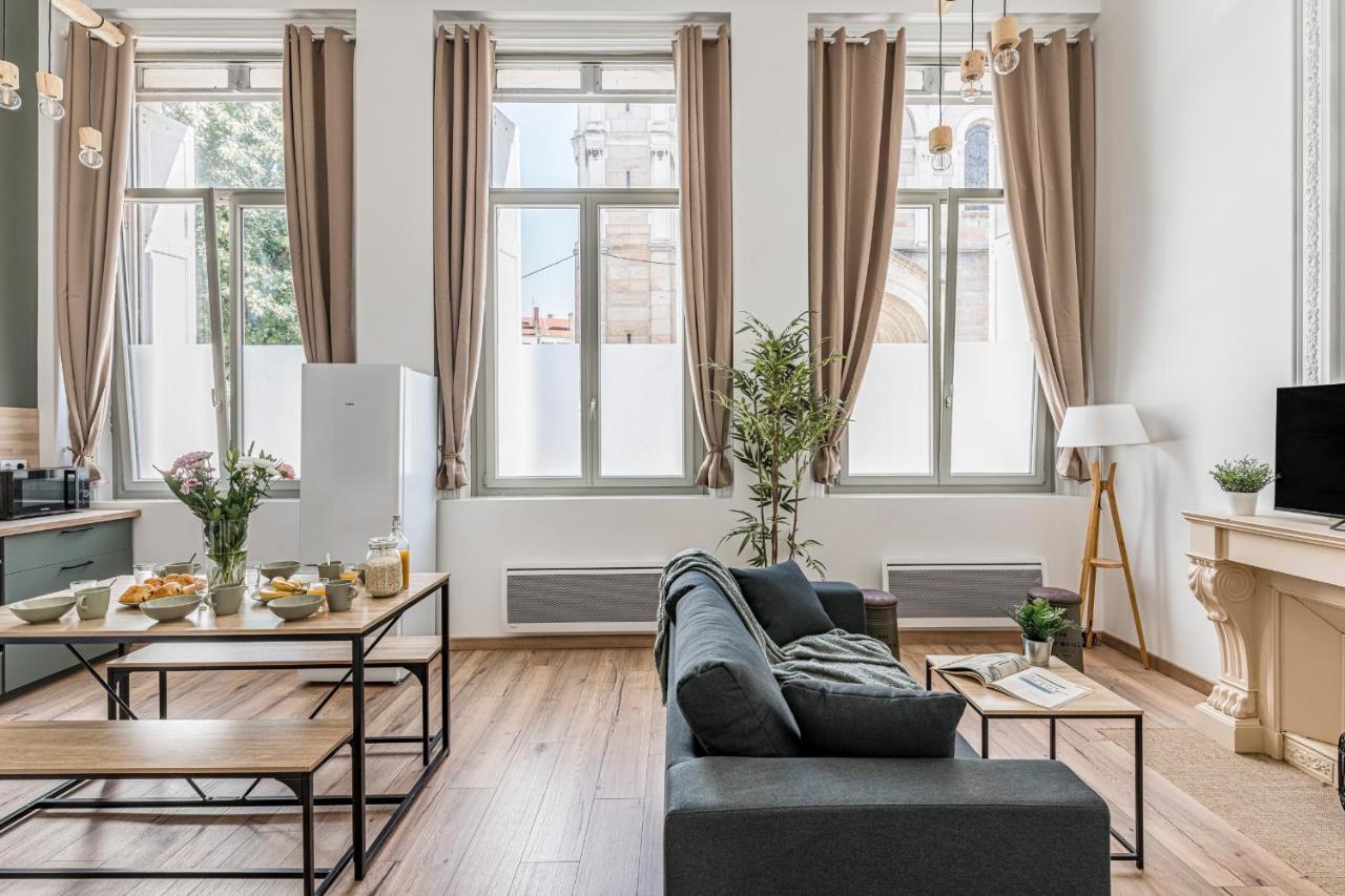 Charmant & Spacieux Appartement En Coeur De Ville Saint-Etienne  Esterno foto